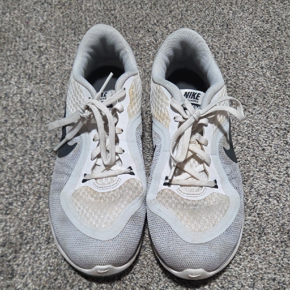 Nike Women's Gray and White Sneakers